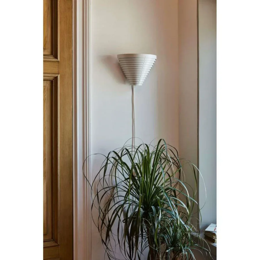 A910 Seinävalaisin White - Artek - Makuuhuone - Metalli